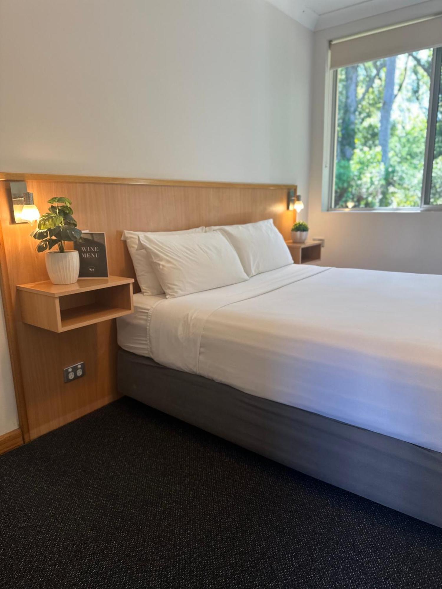 Bull And Bush Hotel Medowie